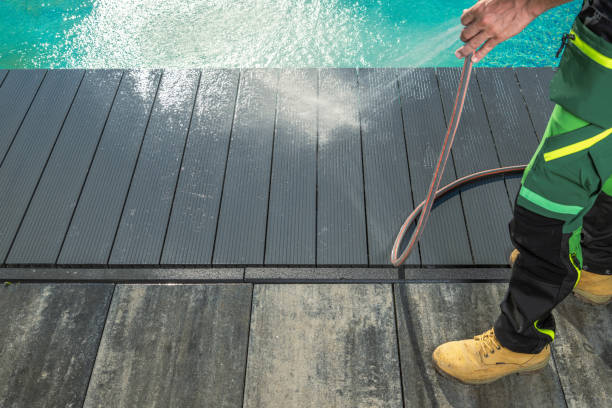 Best Roof Pressure Washing  in Russell, PA